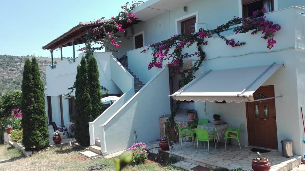 Baci Apartments Ксаміл Екстер'єр фото